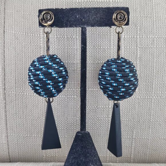 Free Press Women Drop Down Earrings Sphere Ball Drop Post Ear Fashion Jewelry - Picture 1 of 8